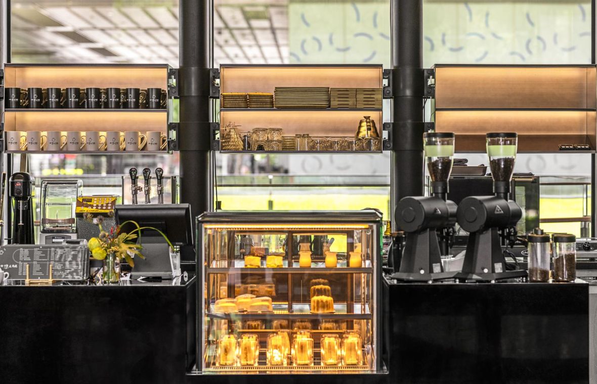 TAi CAFÉ GALLERY